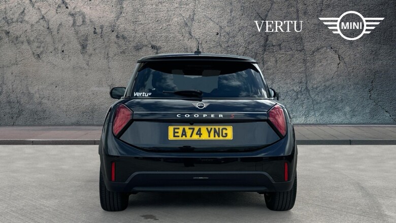 MINI Cooper 2.0 S Exclusive 3dr Auto Petrol Hatchback